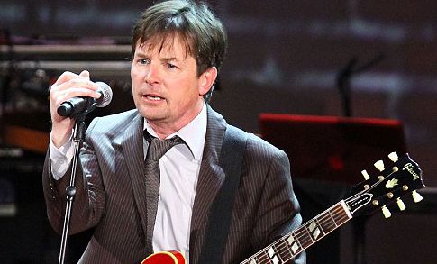 Michael J. Fox tocando "Johnny B. Goode" michale j fox plays johnny b good video