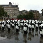 108 pandas invaden Trafalgar Square en Londres Pandas in london 1