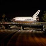 Fotogalería del transbordador Endeavour recorriendo las calles de California la me 1012 shuttle 405 4