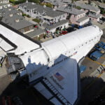 Fotogalería del transbordador Endeavour recorriendo las calles de California shuttle d2 29