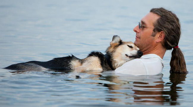 John Unger y su perro schoep feat
