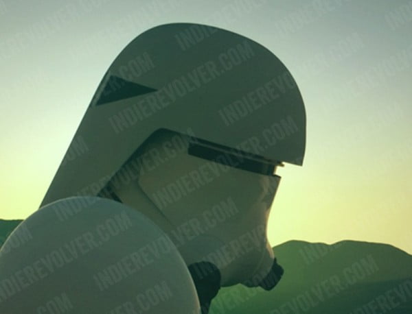 Dan a conocer los villanos de Star Wars VII, Darth Vader pasa lista star-wars-episode-7-snowtrooper-helmet-600x458