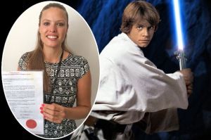 PAY-Laura-Skywalker-with-Luke-from-the-Star-Wars-film