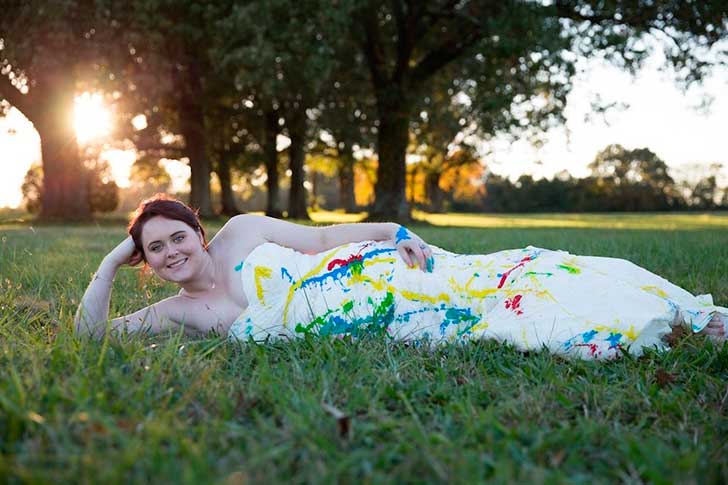 Novia plantada destroza creativamente su vestido Shelby Swink 08