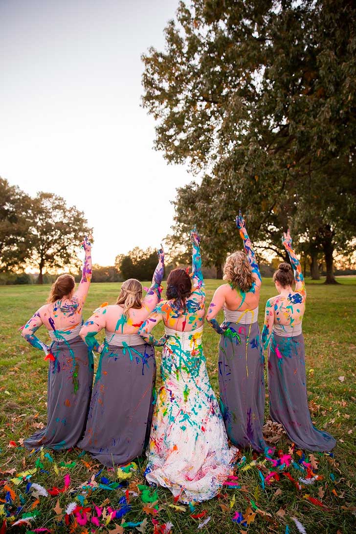Novia plantada destroza creativamente su vestido Shelby Swink