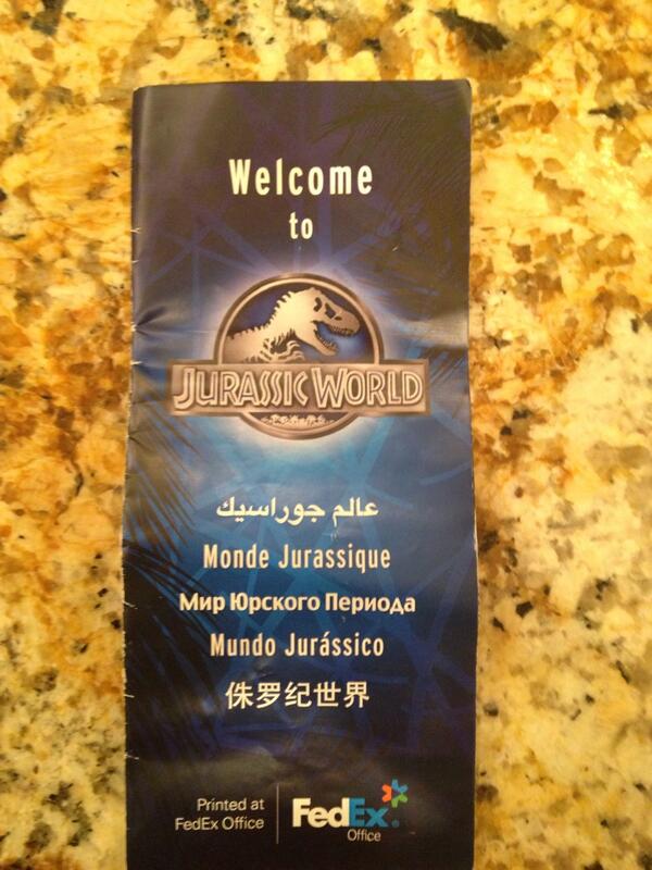 Jurassic World revela al Indominus Rex isla nublar (1)