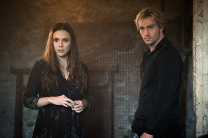 avengers-age-of-ultron-aaron-taylor-johnson-elizabeth-olsen