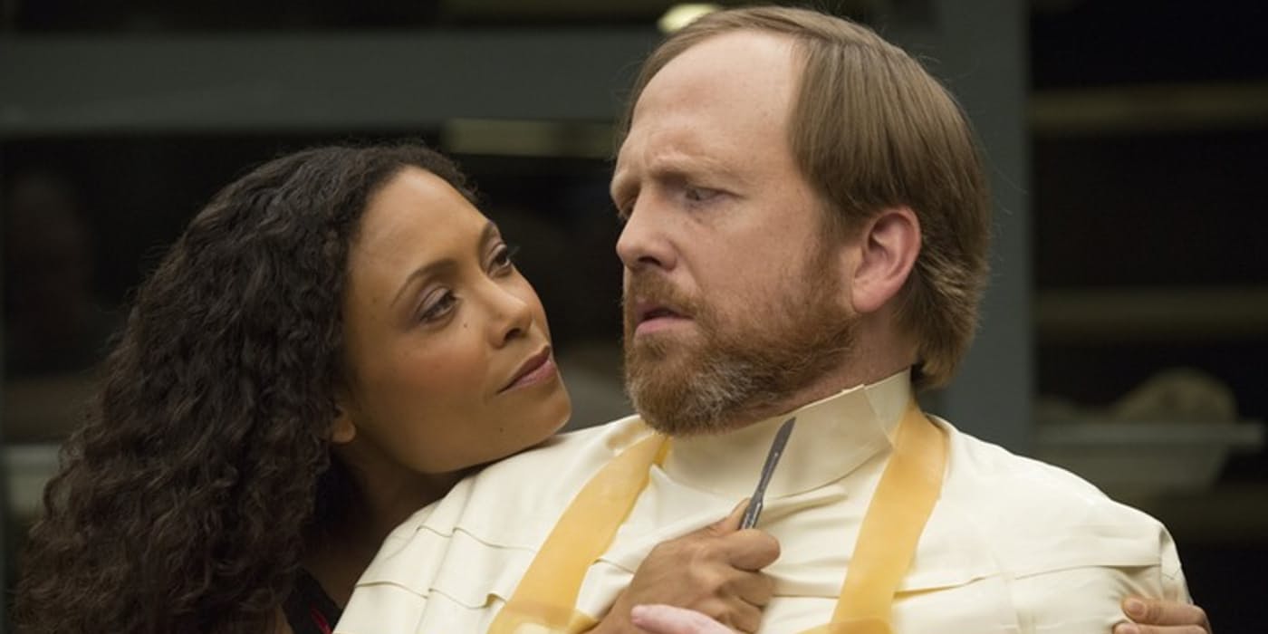 Westworld: ¿Qué es el laberinto? maeve-threatens-sylvester-at-delos