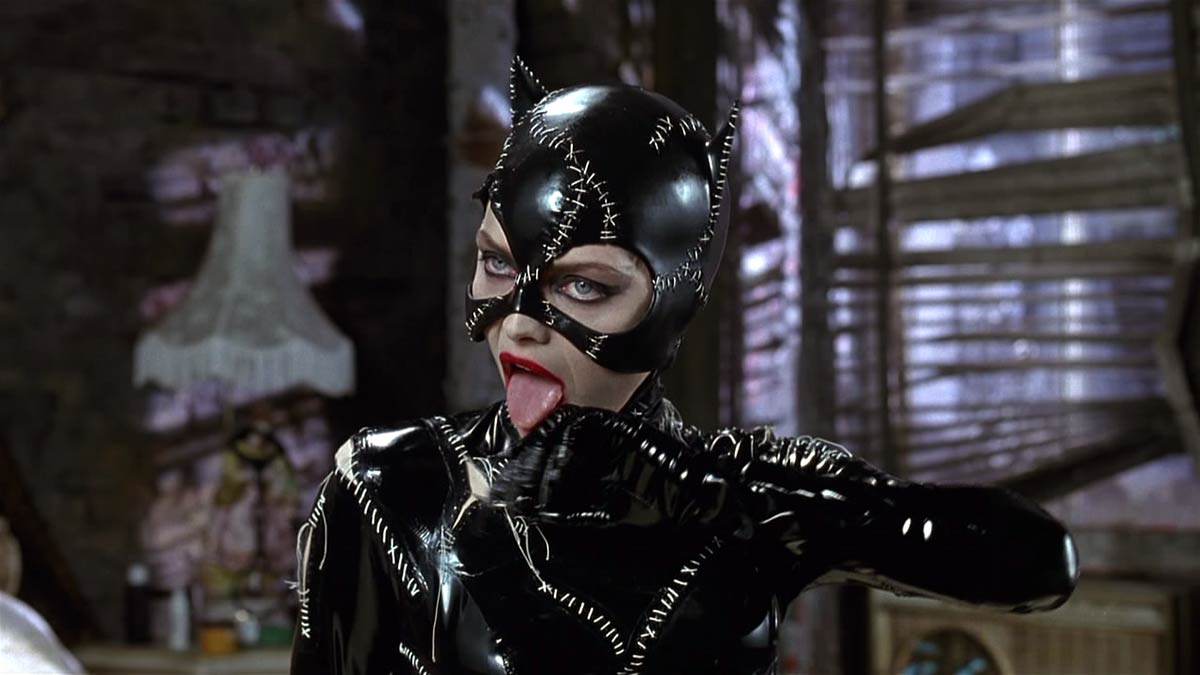 WB sacó a Tim Burton de la franquicia de Batman y otras revelaciones de Batman Returns batman returns pfeiffer