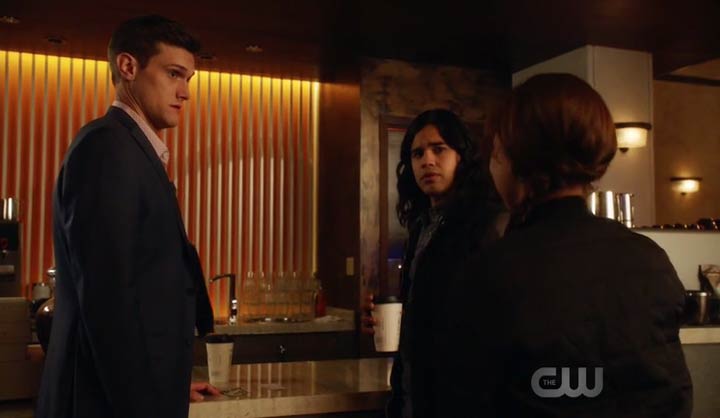 the flash chica misteriosa 2