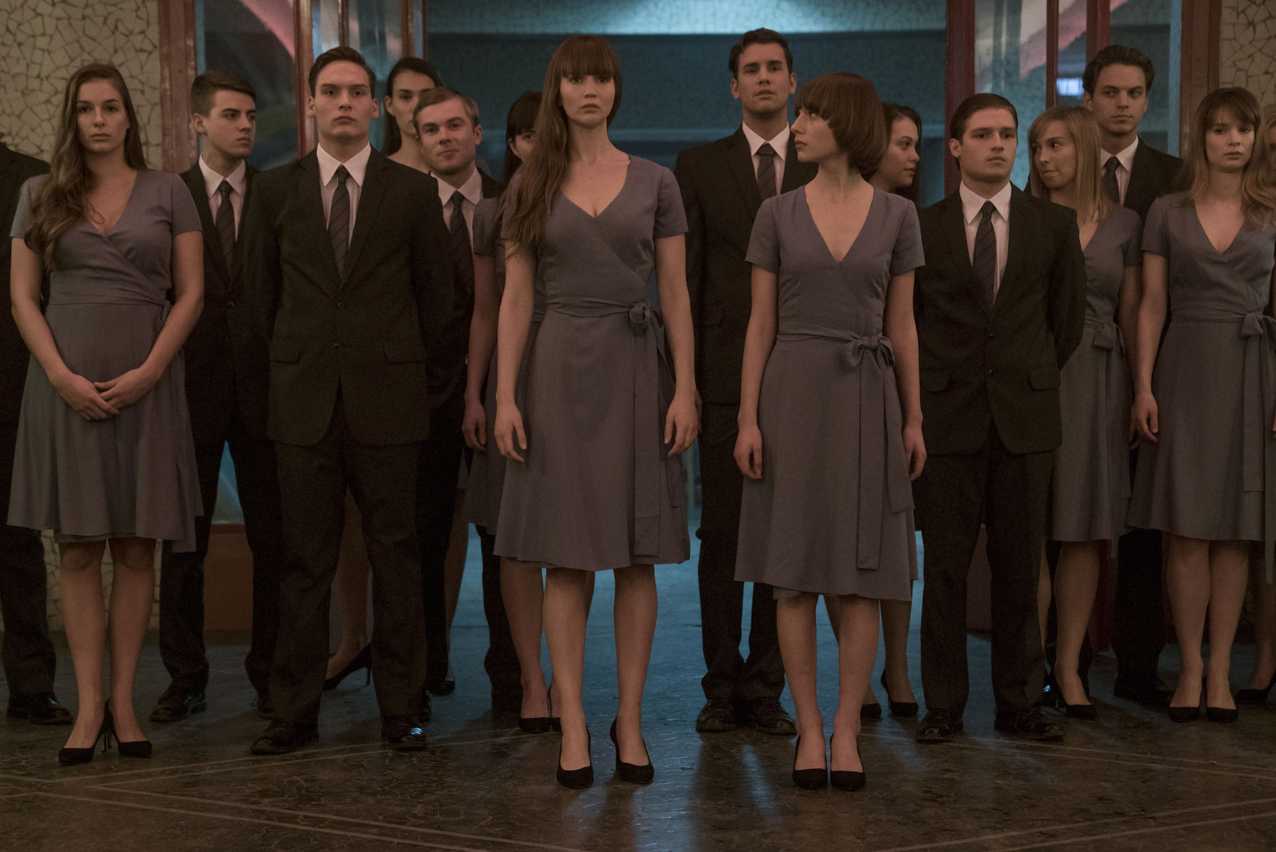 red sparrow jennifer lawnrece 2