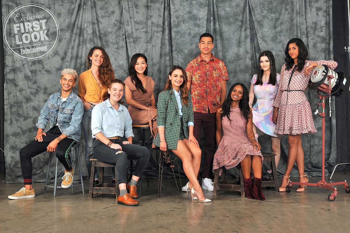 Póster y elenco del spinoff de He-Man: She-Ra producido por Netflix She Ra Netflix Elenco