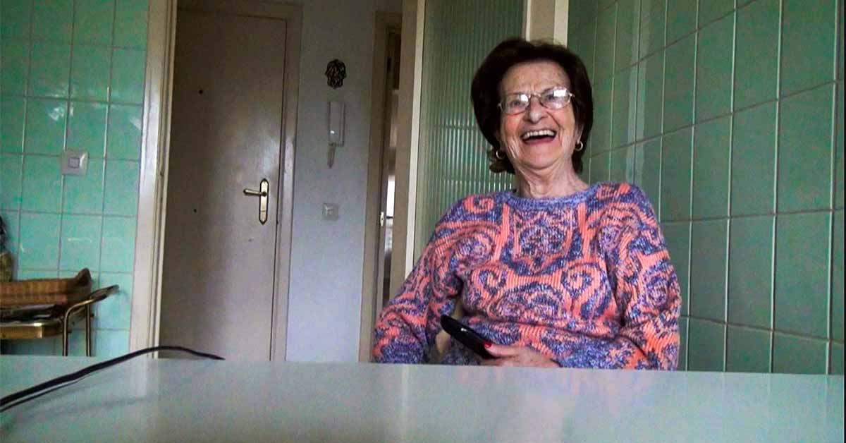 No Home Movie
