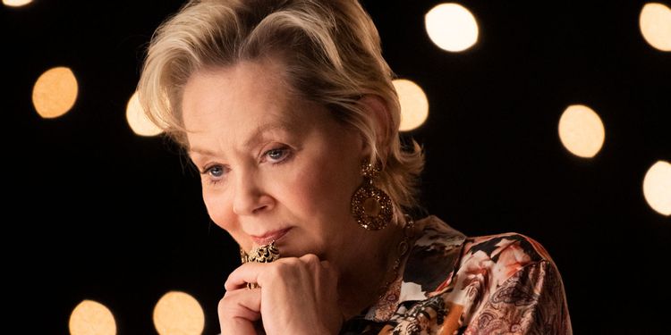 hacks jean smart