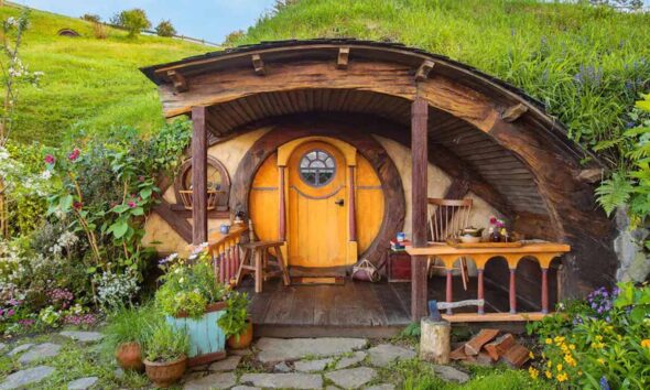 airbnb hobbiton