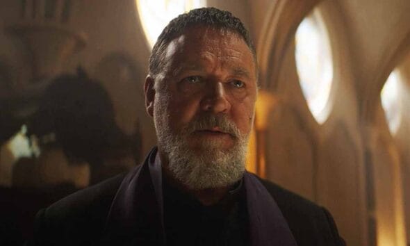 Russell Crowe en El Exorcista del Papa 2