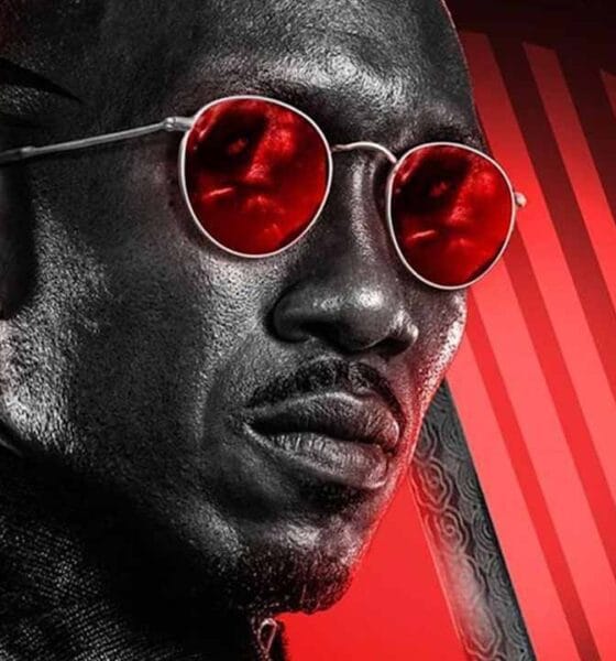 Blade Clasificación R Solo para Adultos