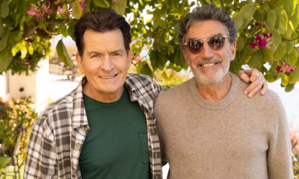 Charlie Sheen hace las paces con el creador de Two and a Half Men