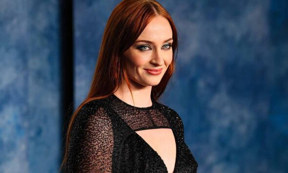 Sophie Turner Lara Croft en Tomb Raider